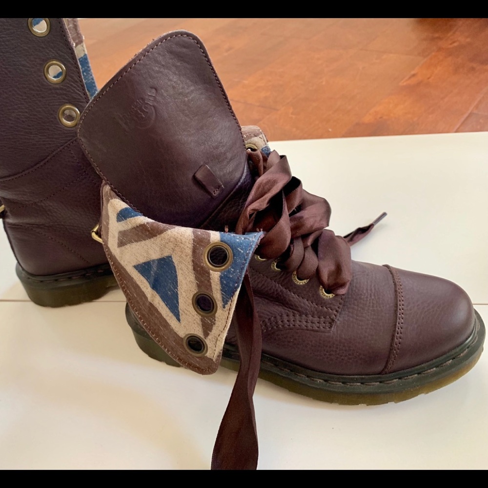 Brand New Ox Blood Size Size 7 Dr Martin Boots